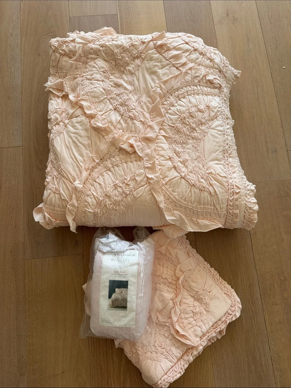 anthropologie peach rivulets quilt king and two euro shams